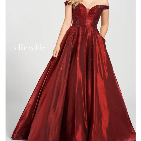 Ellie Wilde Mon Cheri Wine Colored Formal Dress - Picture 3 of 9